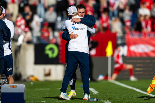 Head coach Morten Jensen of Viking and Peter Buch