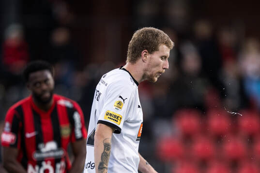 Häckens Simon Gustafson deppar