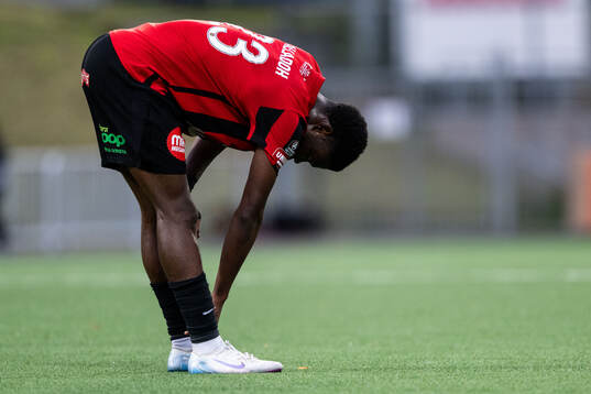 Brommapojkarnas Ezekiel Alladoh deppar