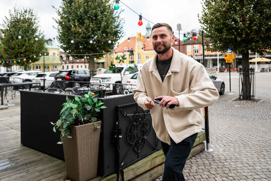 Mjällbys Axel Norén anländer