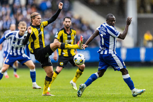 Hammarbys Markus Karlsson och IFK Göteborgs Saidou Alioum