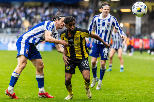 IFK Göteborgs Gustav Svensson och Hammarbys Tesfaldet Tekie