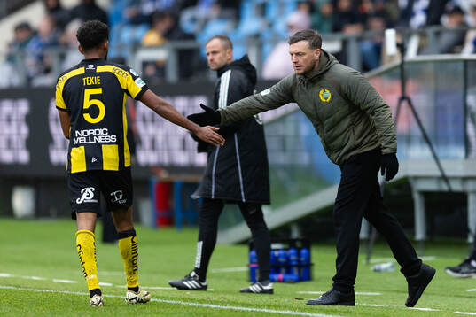 Hammarbys Tesfaldet Tekie och tränare Kim Hellberg