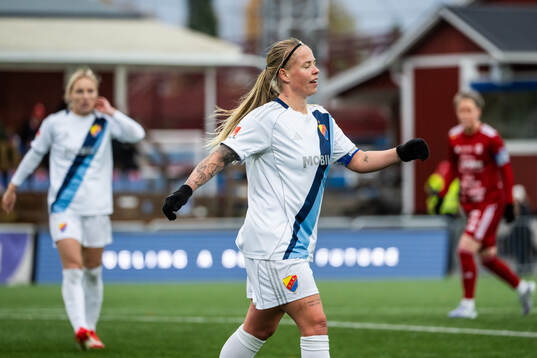 Djurgårdens Therese Åsland deppar