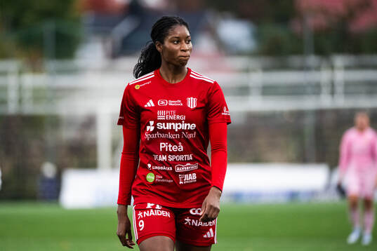 Piteås Sharon Sampson