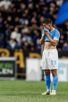 Malmö FFs Lasse Berg Johnsen deppar
