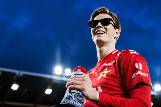 Sirius målvakt David Celic jublar