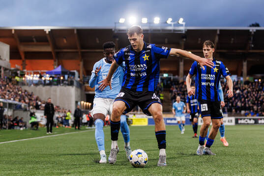Malmö FFs Salifou Soumah och Sirius Tobias Anker