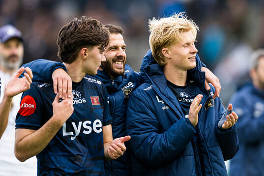 Zlatko Tripic of Viking celebrates