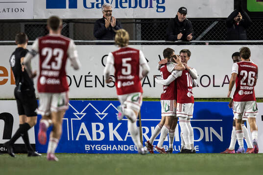 Sandvikens IFs Filip Olsson jublar