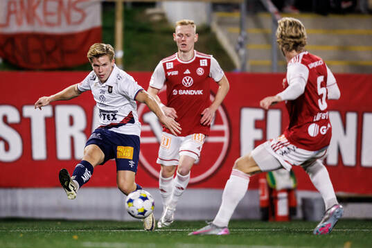 Örgrytes Isak Dahlqvist mot Sandvikens IFs Christopher