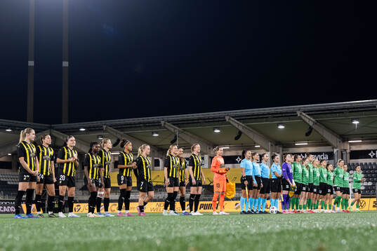 Players of Häcken and of Katowice