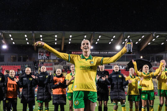 Ellen Wangerheim of Hammarby celebrates