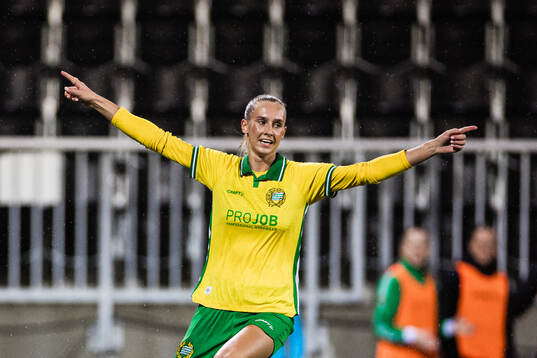 Ellen Wangerheim of Hammarby celebrates