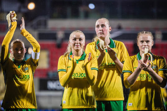 Emilie Joramo, Anna Jøsendal, Emelie Bragstad and Julie