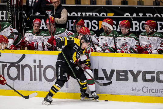 Västerås Konstantin Komarek och Modos Jacob Bengtsson