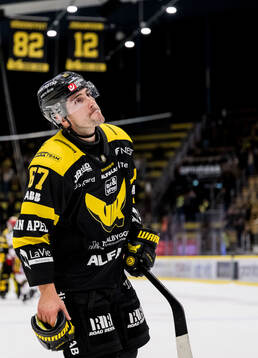 Västerås Konstantin Komarek deppar