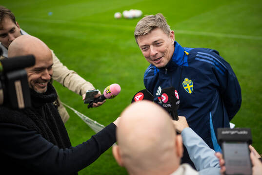 Head coach Jon Dahl Tomasson of the Swedish men's national