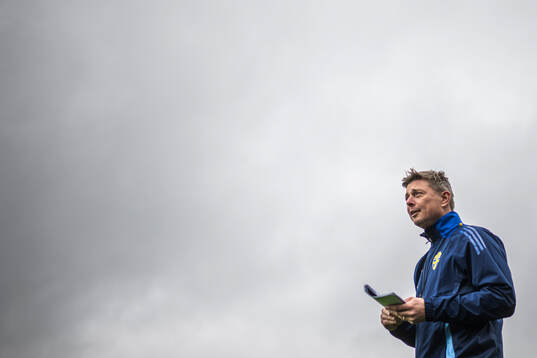 Bläddra bland fler bilder av Football, FIFA World Cup Qualifier, Sweden, Training