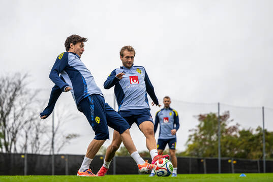Victor Nilsson Lindelöf and Benjamin Nygren of the Swedish