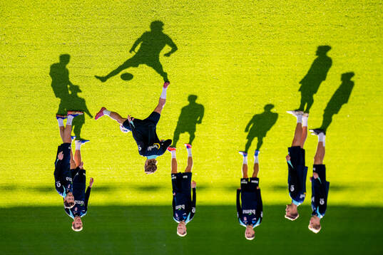 Patrick Berg and players of the Norwegian national football