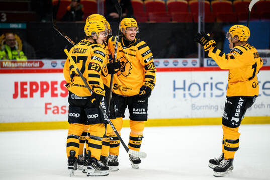 Skellefteås Frans Haara jublar