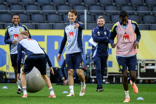 Niclas Eliasson, Hjalmar Ekdal and Alexander Isak of the