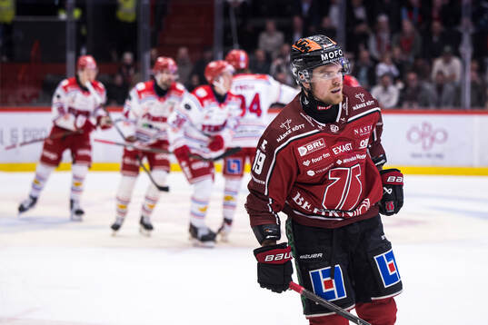 Örebros Sean Malone deppar