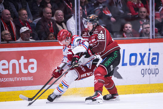 Timrås Linus Eriksson och Örebros Patrik Karlkvist