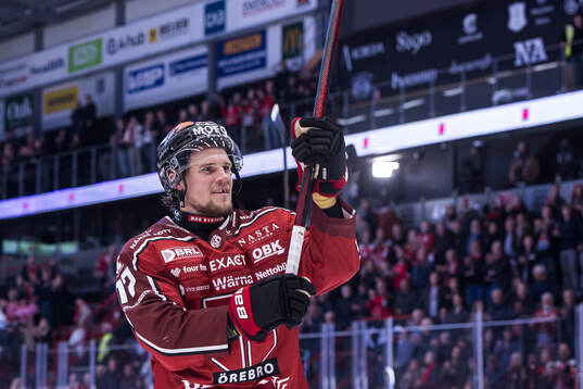 Örebros William Wikman jublar