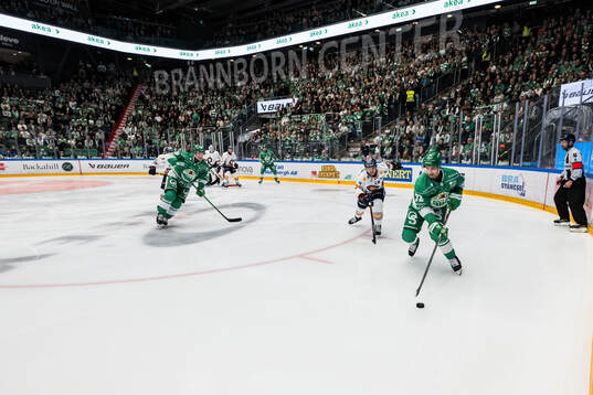 Växjös Keegan Lowe och Rögles Daniel Zaar