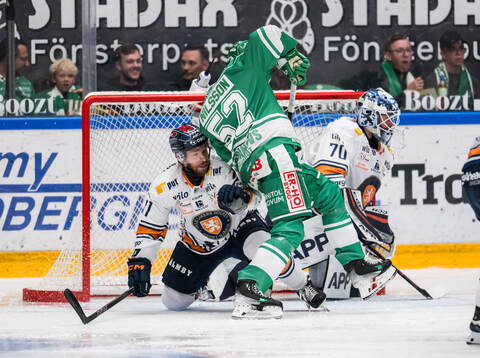 Växjös Brian Cooper och Rögles Felix Nilsson