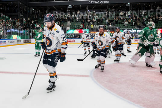 Växjös Lucas Elvenes deppar