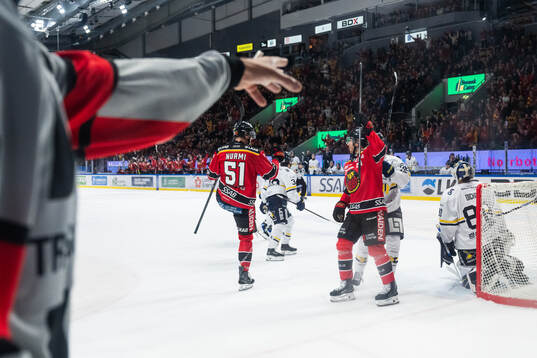 Luleås Markus Nurmi jublar