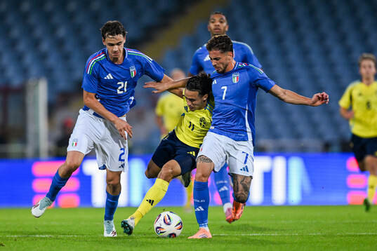Amin Boudri of Sweden against Niccolo Pisilli and Luigi