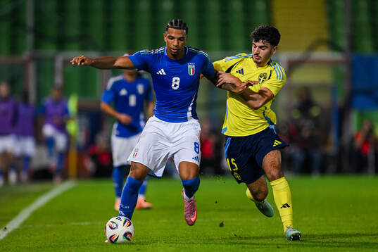 Cher Ndour of Italy and Bleon Kurtulus of Sweden