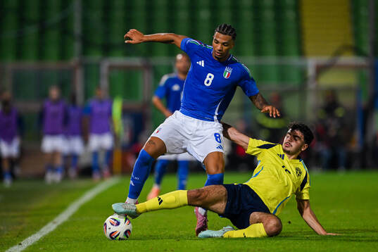 Cher Ndour of Italy and Bleon Kurtulus of Sweden