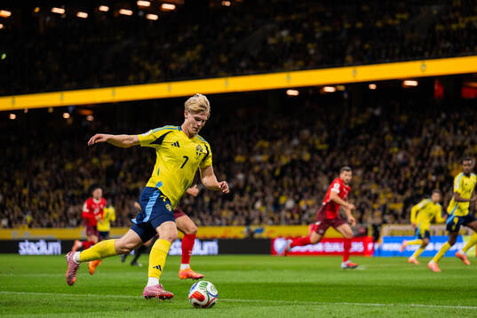 Lucas Bergvall of Sweden