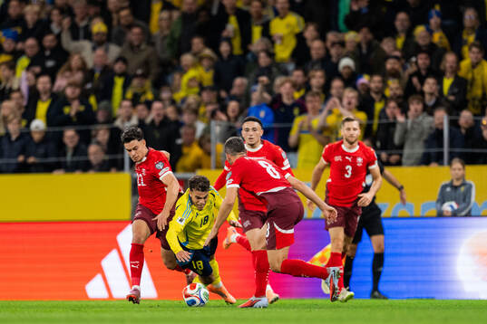Yasin Ayari of Sweden against Fabian Rieder and Remo
