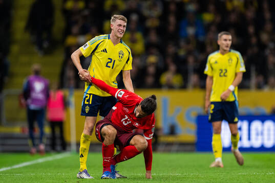 Alexander Bernhardsson of Sweden and Ricardo Rodriguez of
