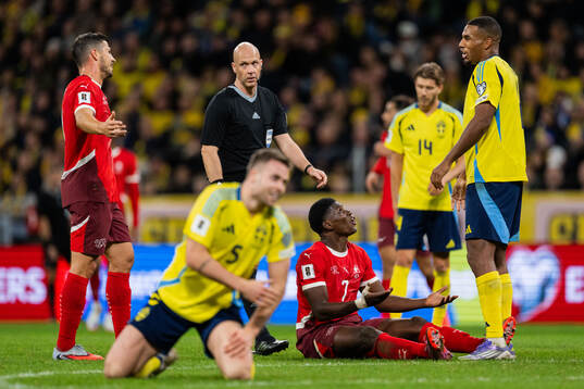 Breel Embolo of Switzerland, Gabriel Gudmundsson and Isak