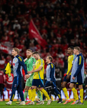 Goalkeeper Viktor Johansson, Gabriel Gudmundsson, and