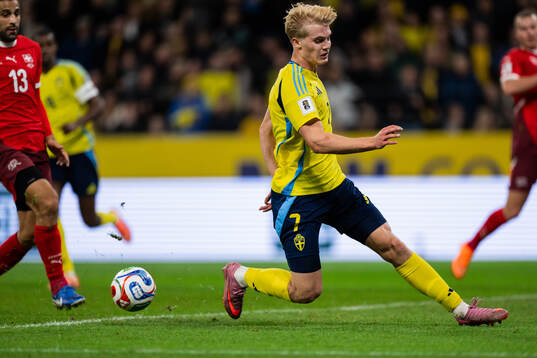 Lucas Bergvall of Sweden misses a scoring opportunity