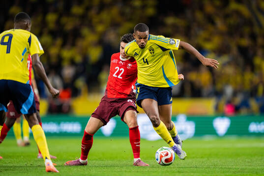 Fabian Rieder of Switzerland and Isak Hien of Sweden