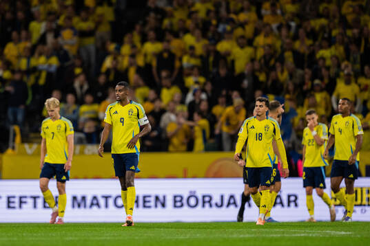 Lucas Bergvall, Alexander Isak, and Yasin Ayari of Sweden
