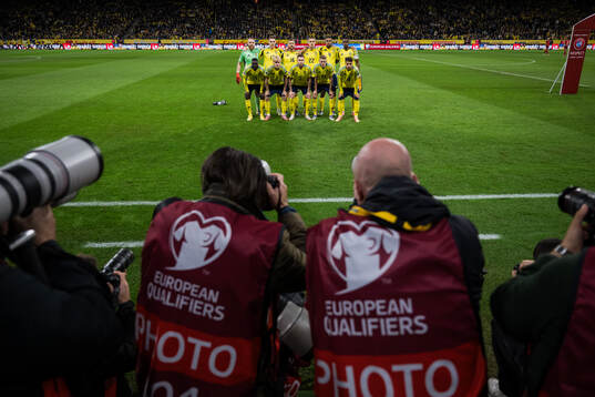 The starting eleven of Sweden pose for a team photo