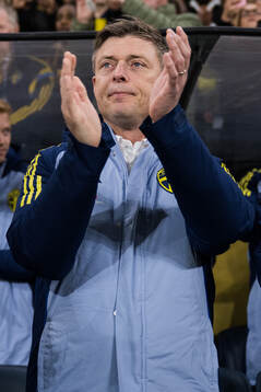 Head coach Jon Dahl Tomasson