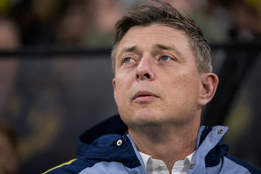 Head coach Jon Dahl Tomasson