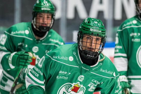 Rögles Wilma Hjelm jublar