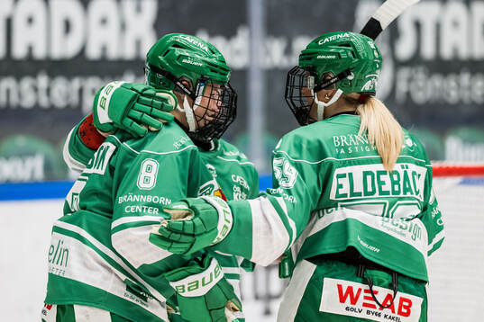 Rögles Amelie Elisson jublar